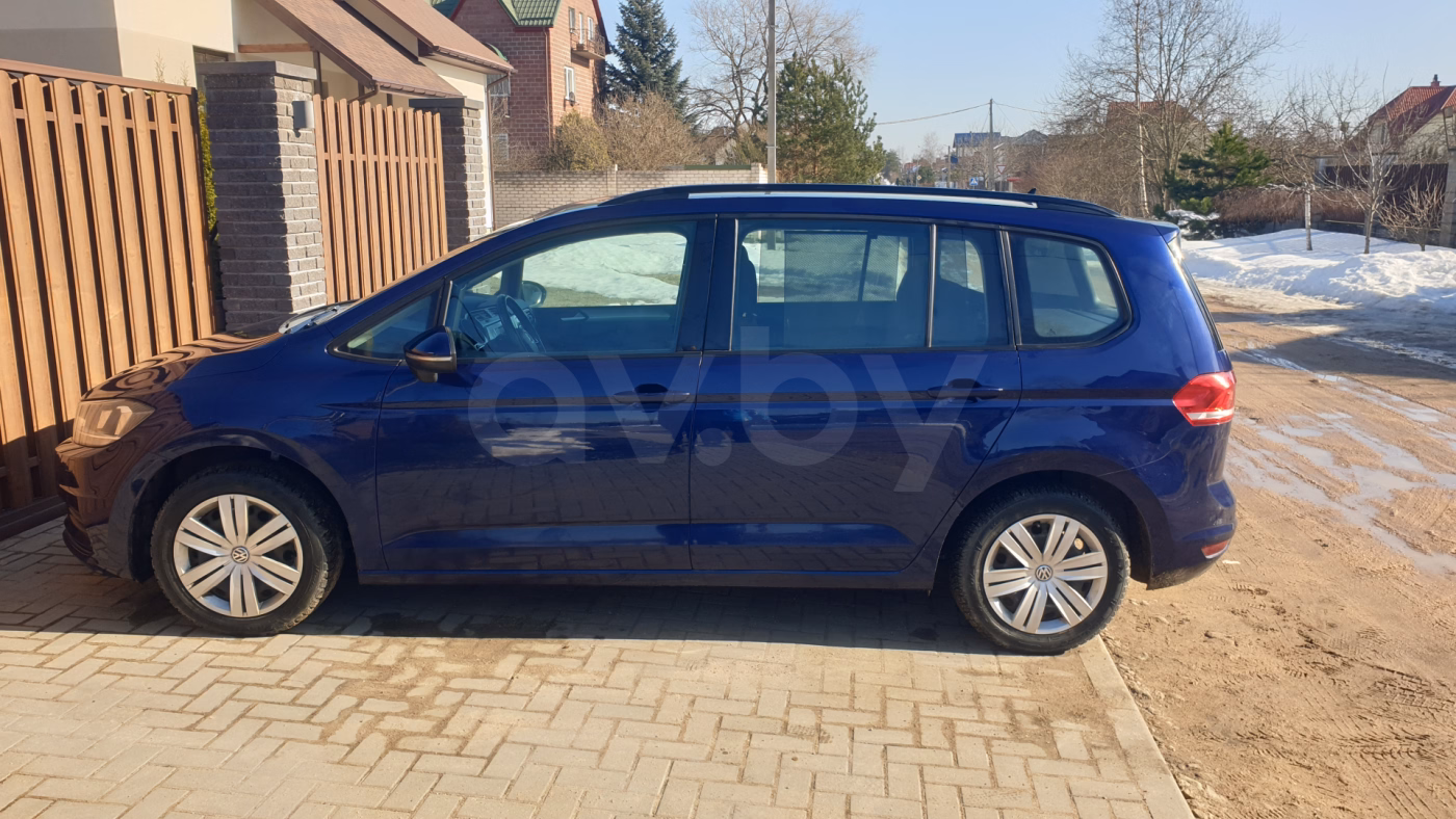 Volkswagen Touran фото 2