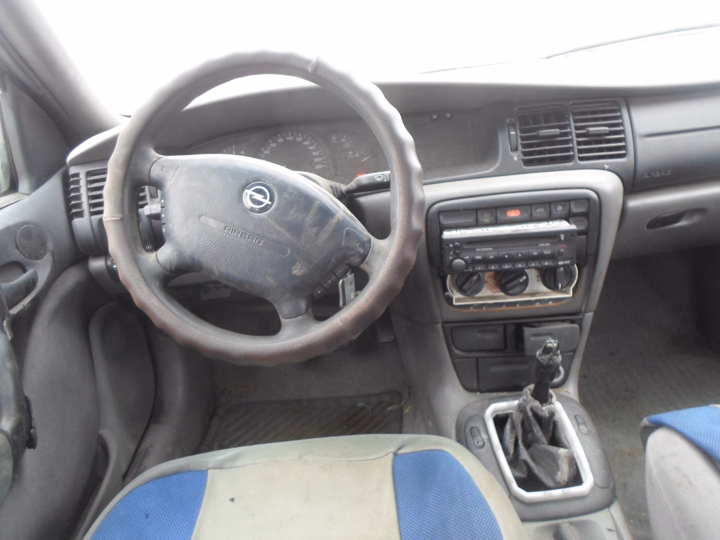 Opel Vectra фото 5