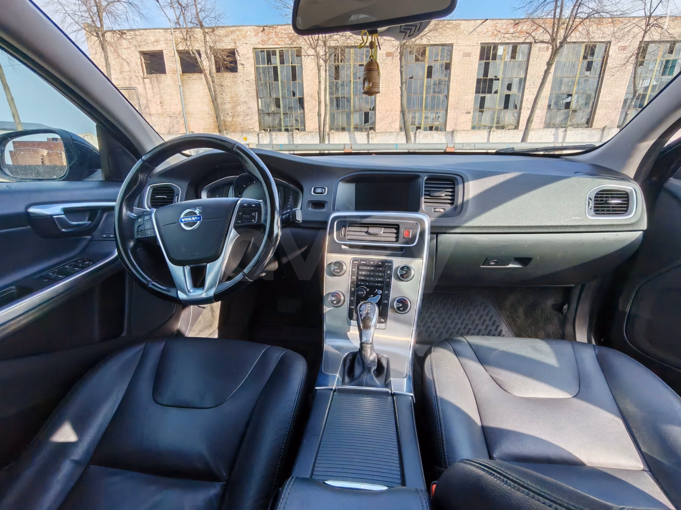 Volvo S60 фото 19