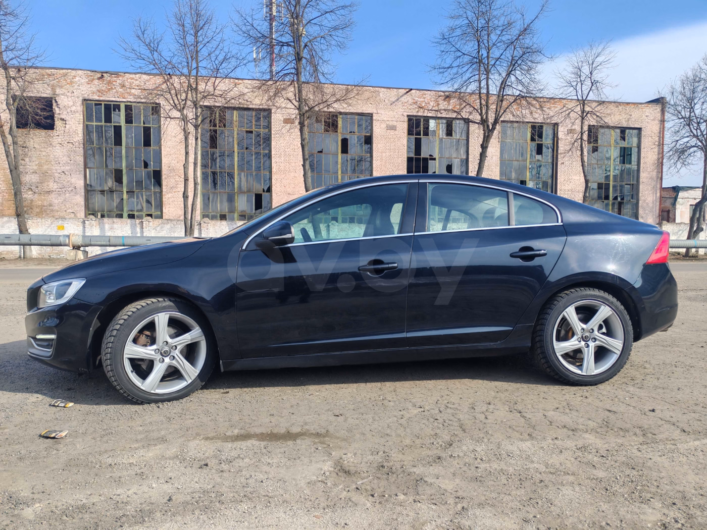 Volvo S60 фото 2