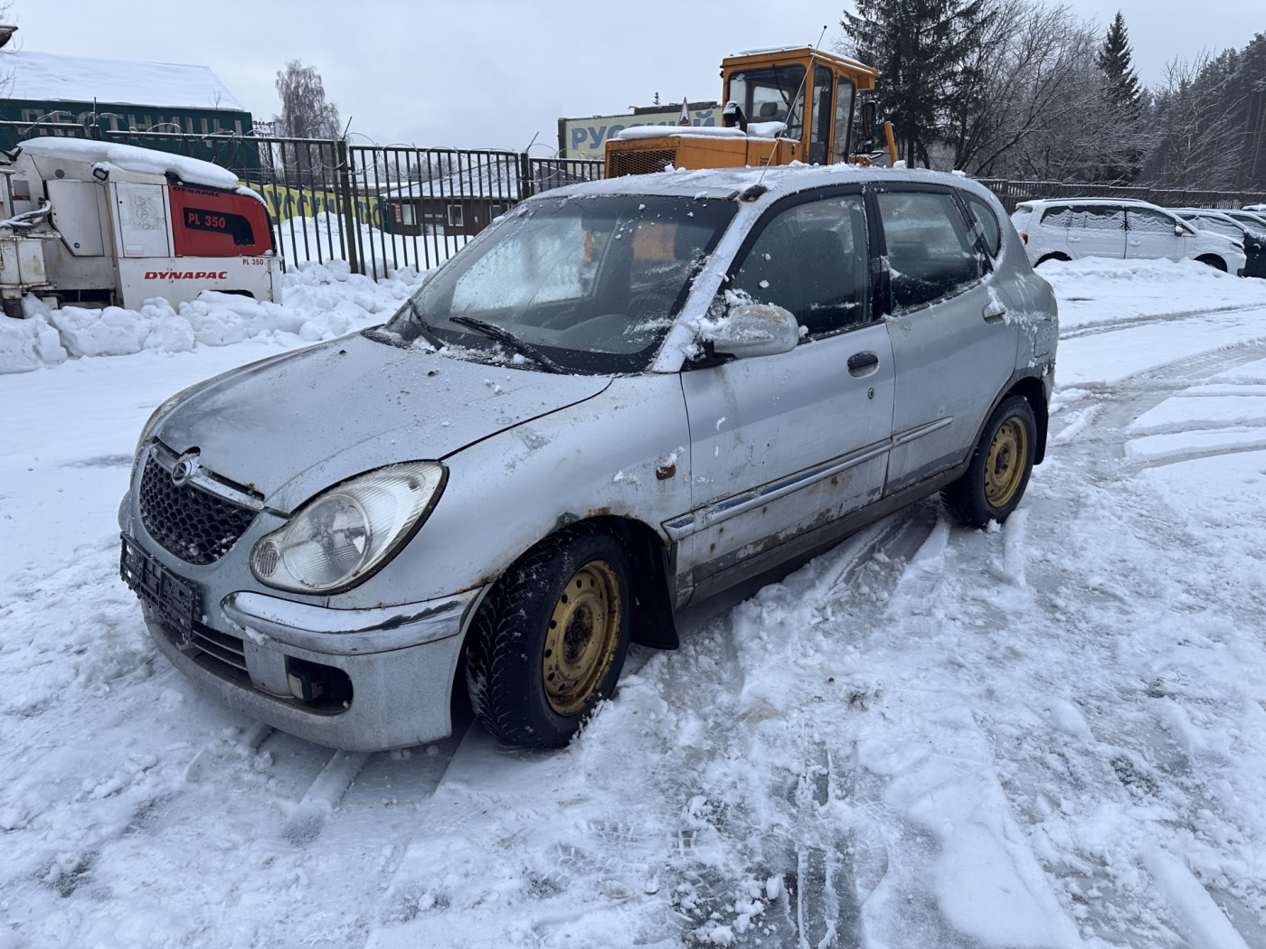 Daihatsu Sirion фото 2