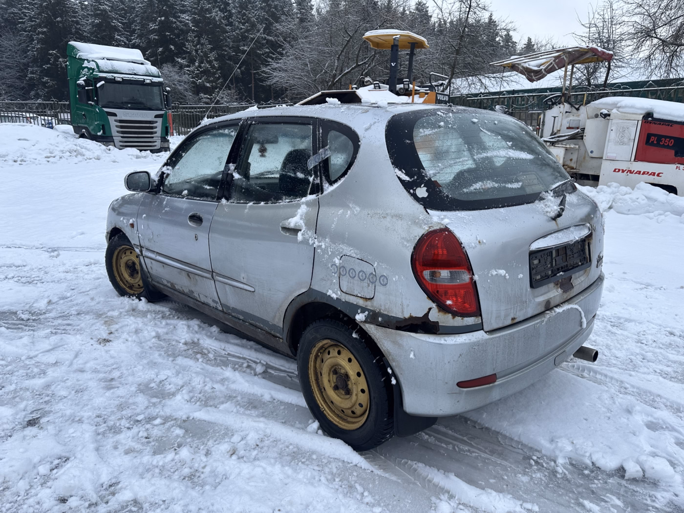 Daihatsu Sirion фото 4