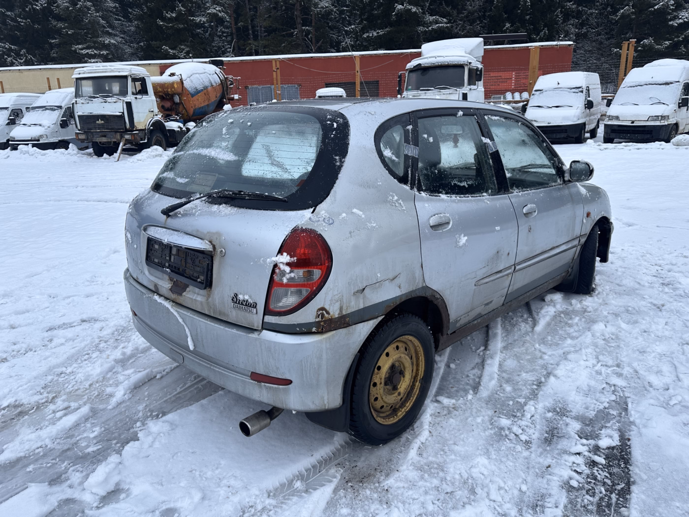 Daihatsu Sirion фото 6