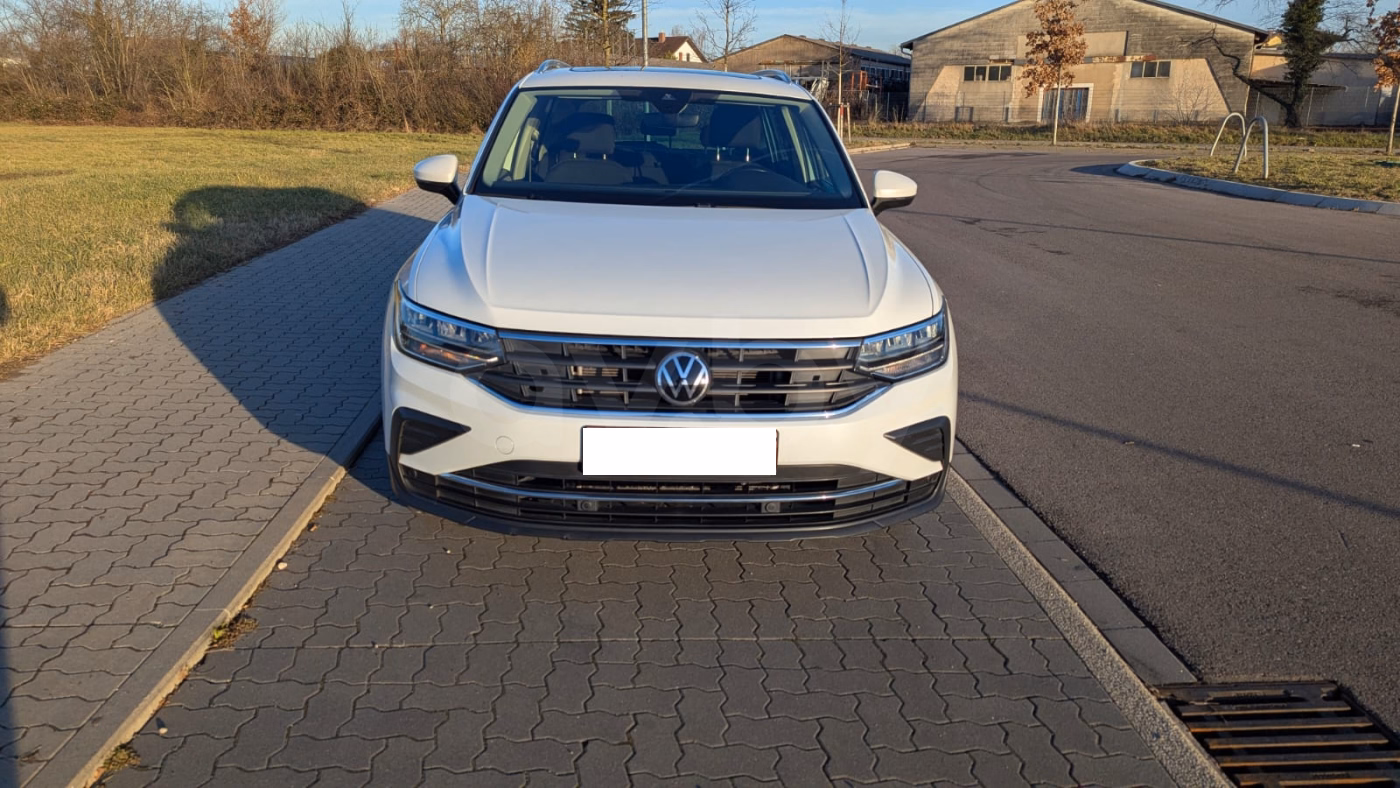Volkswagen Tiguan фото 2