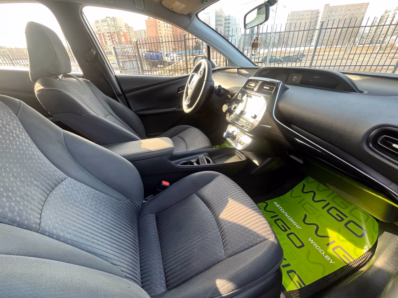 Toyota Prius фото 13