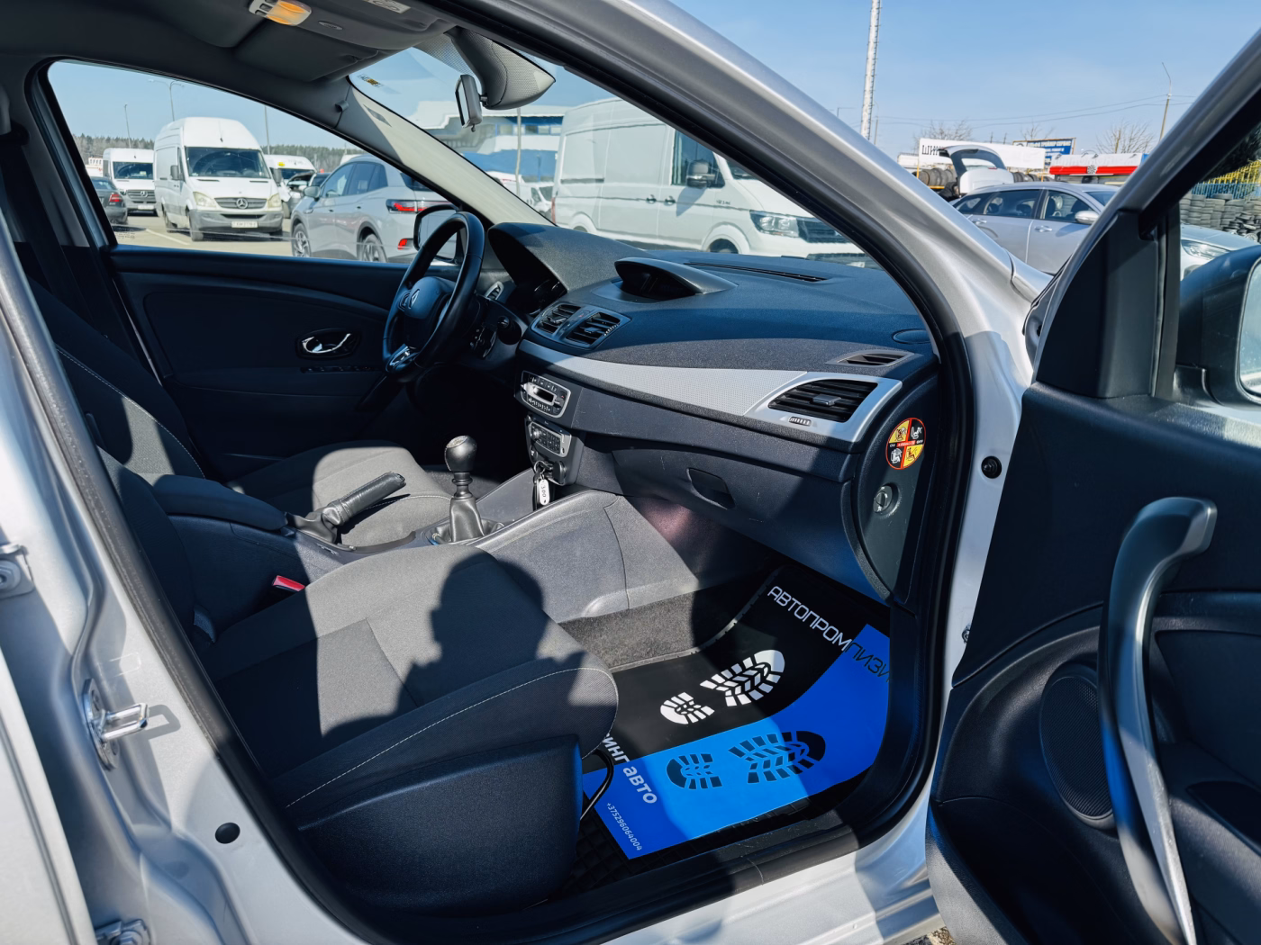 Renault Megane фото 7