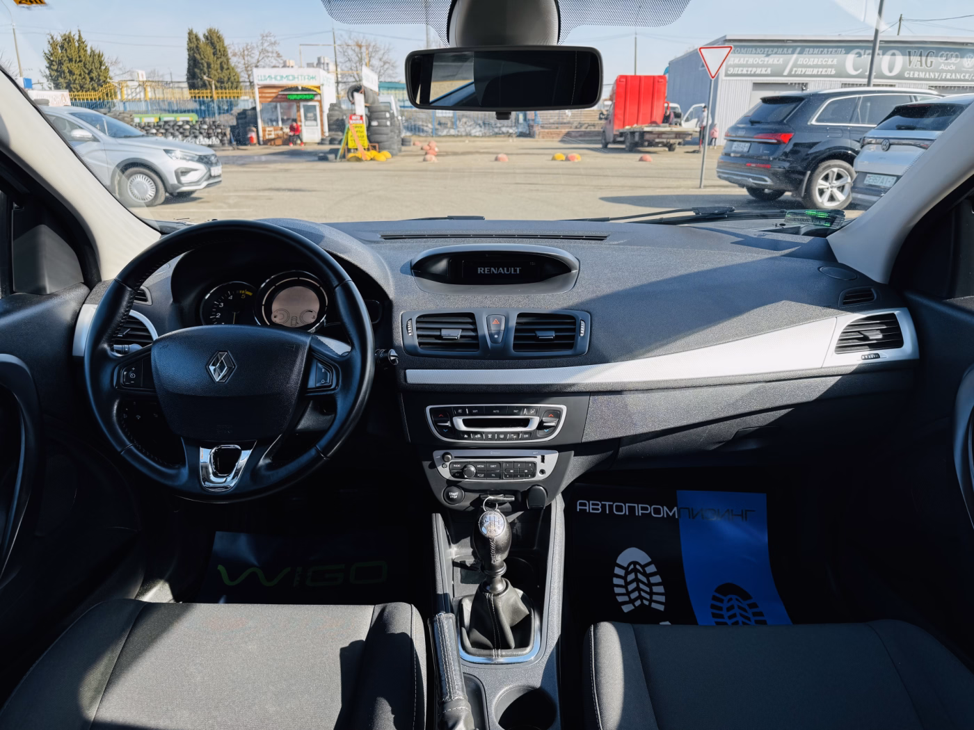 Renault Megane фото 8