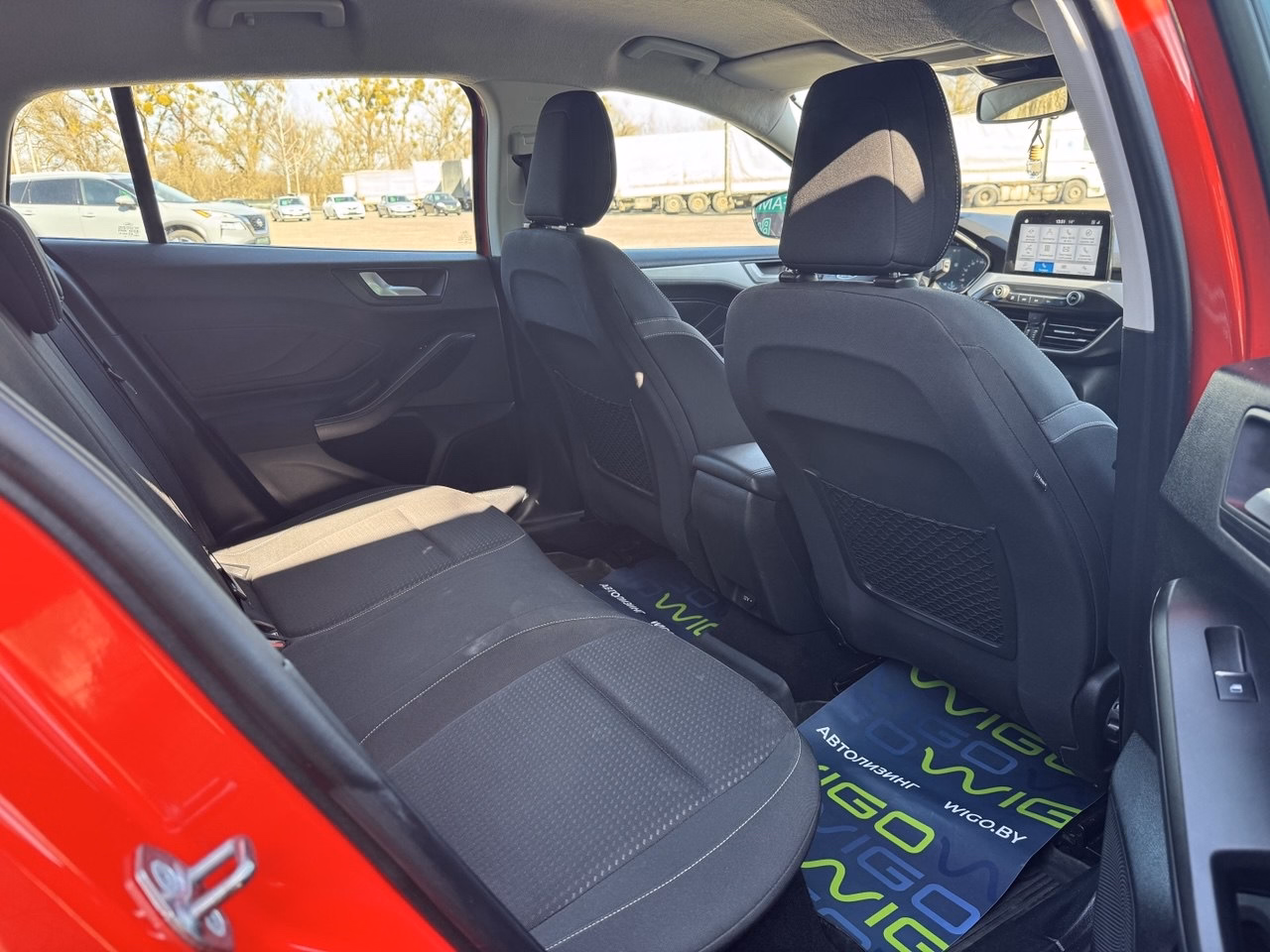 Ford Focus фото 9
