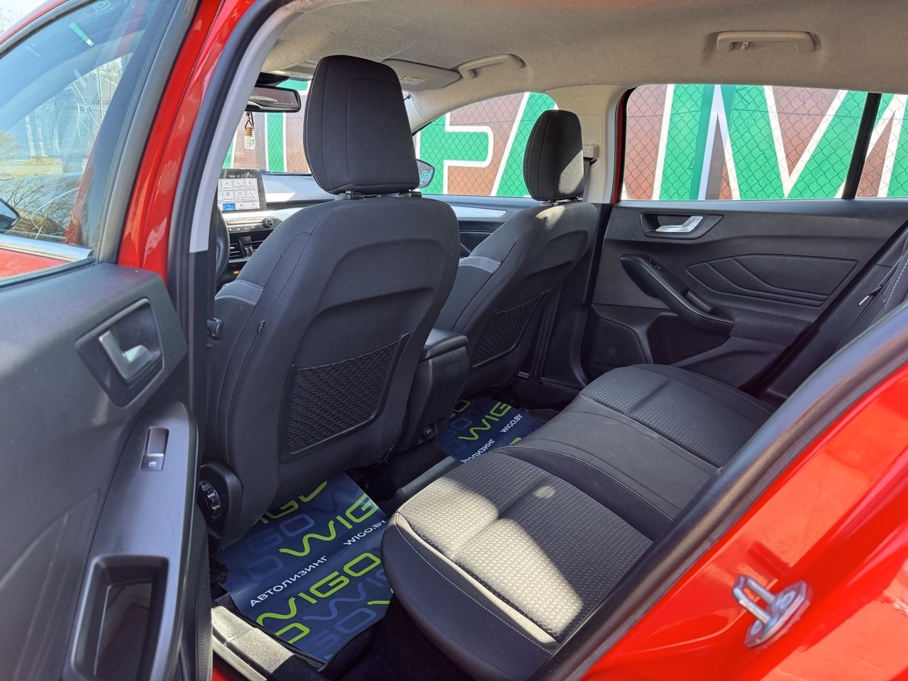 Ford Focus фото 8
