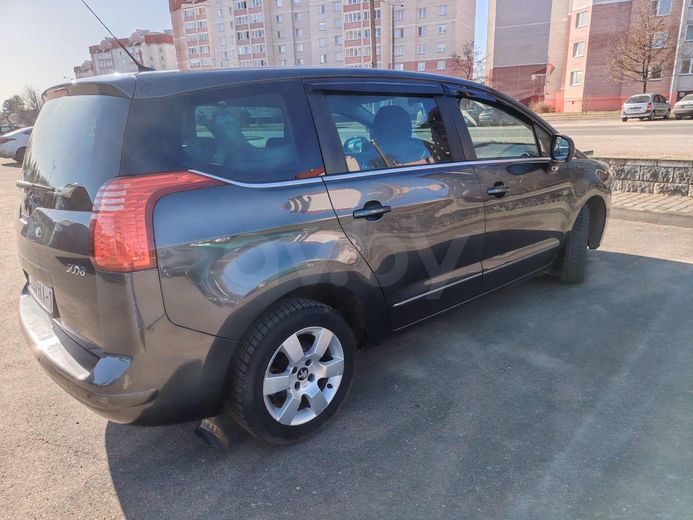 Peugeot 5008 фото 6