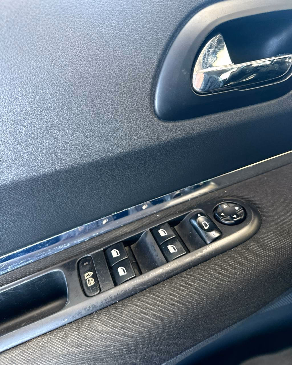 Peugeot 3008 фото 9