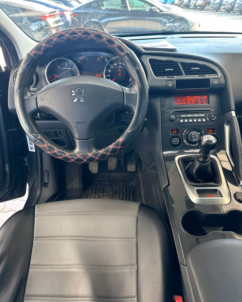 Peugeot 3008 фото 11
