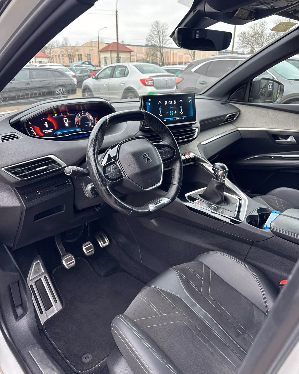 Peugeot 3008 фото 10