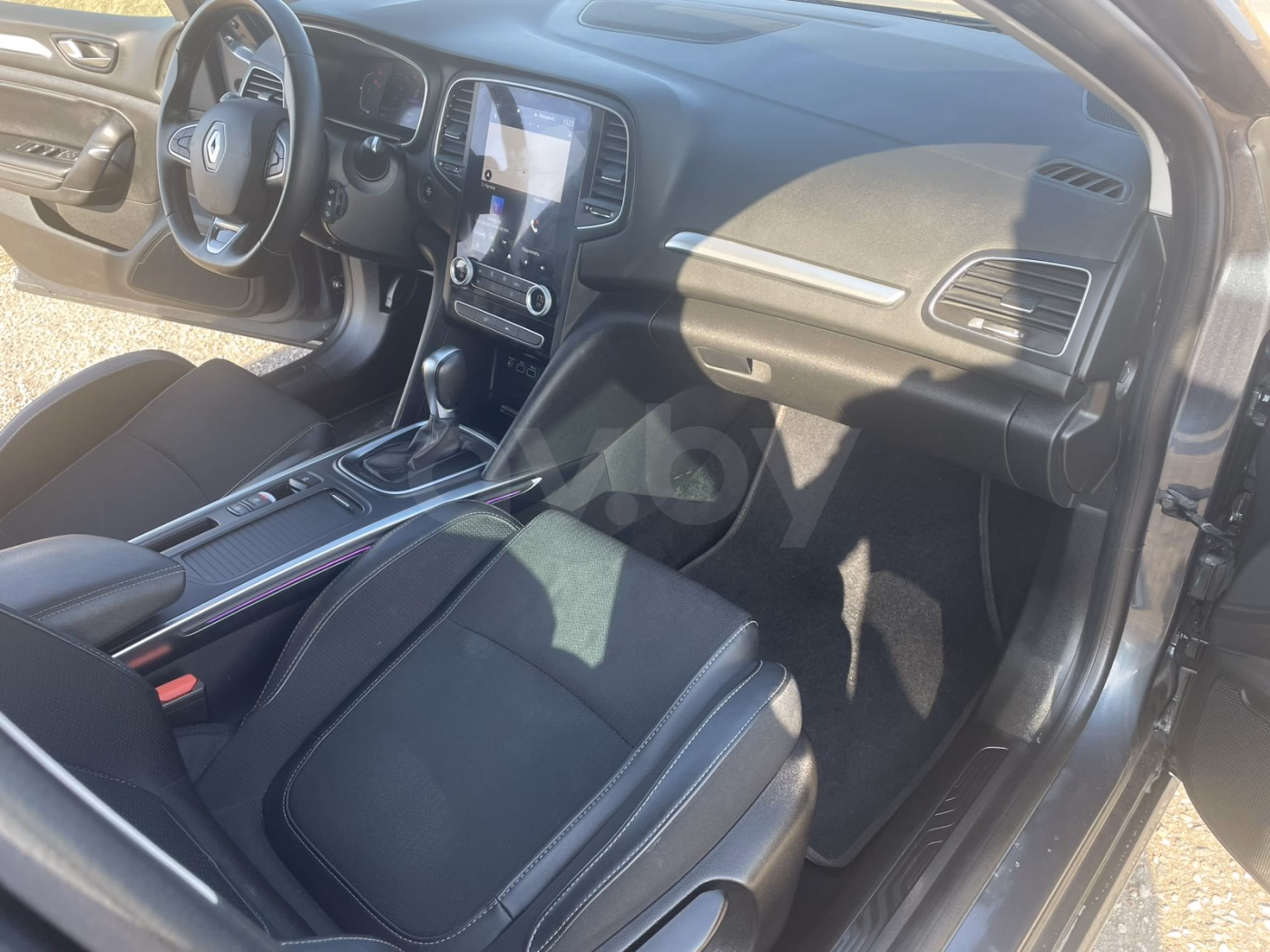 Renault Megane фото 14