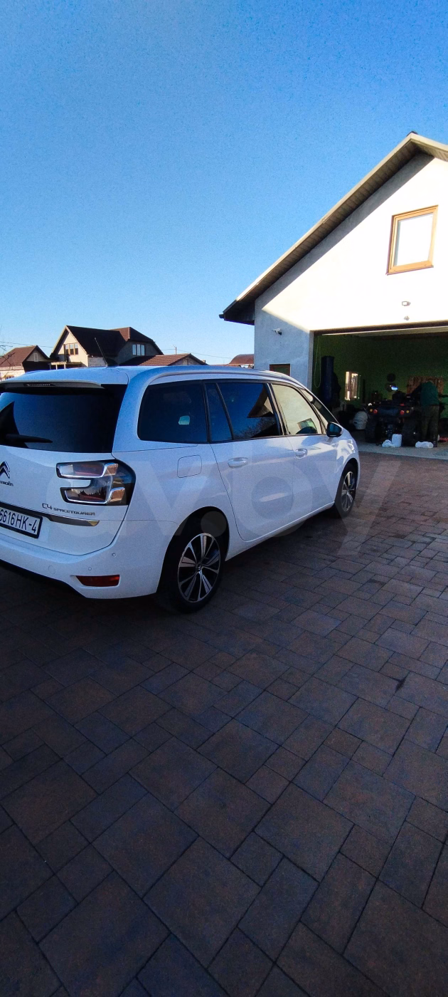 Citroen C4 Grand Spacetourer фото 4