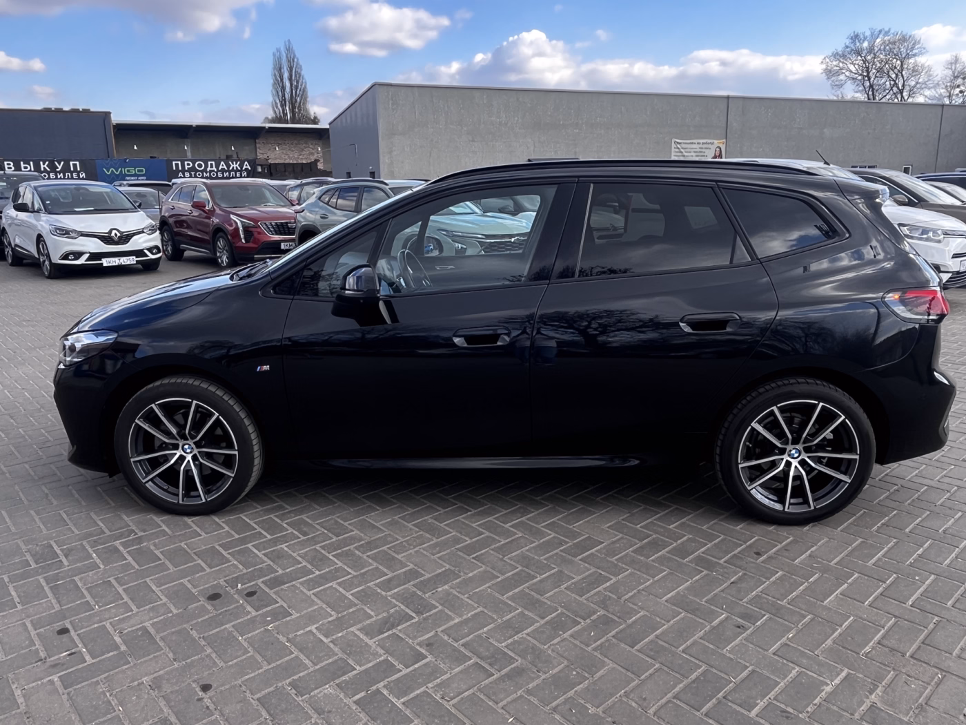 BMW 2 серия Active Tourer фото 10