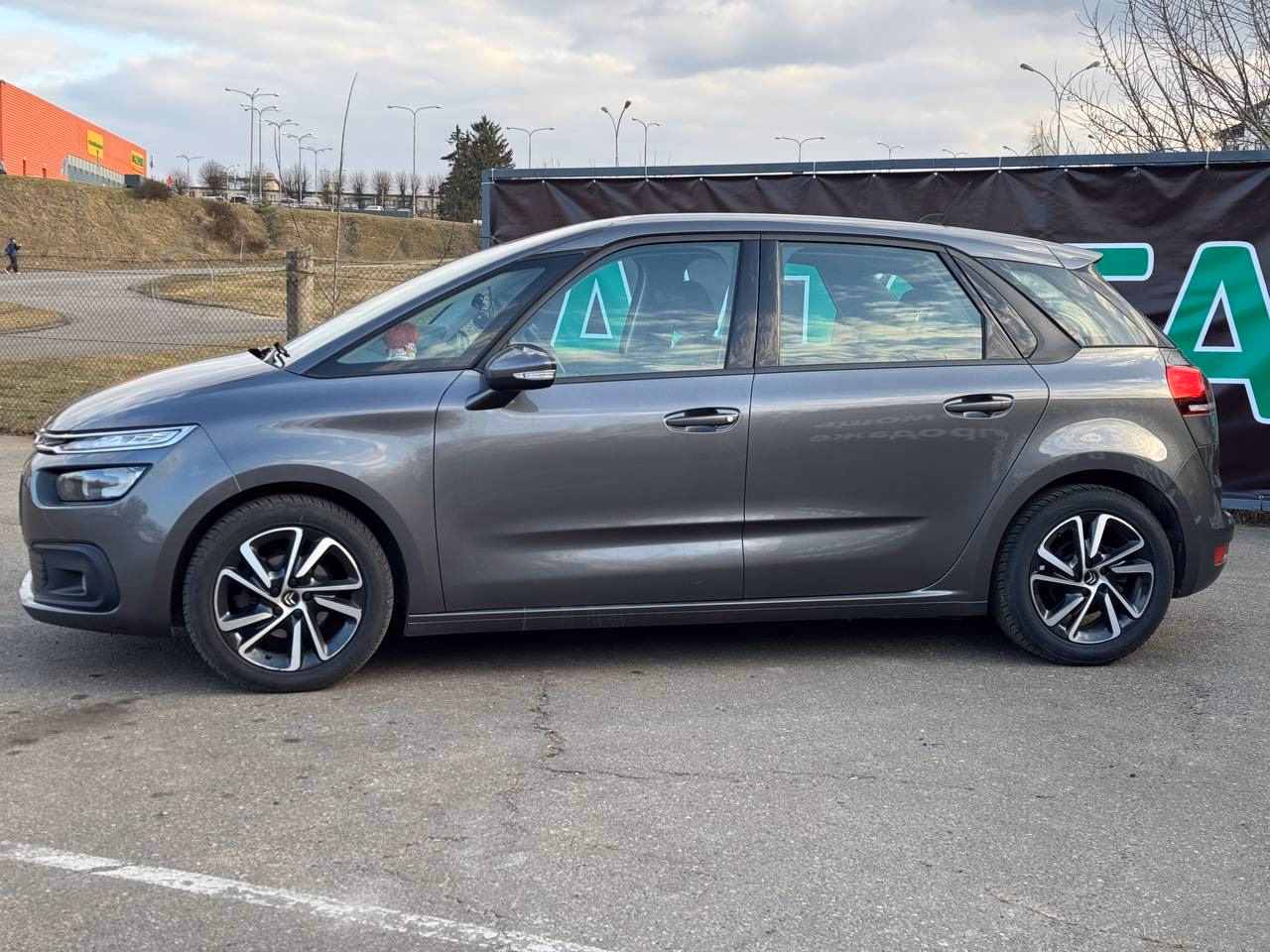 Citroen C4 Spacetourer фото 4