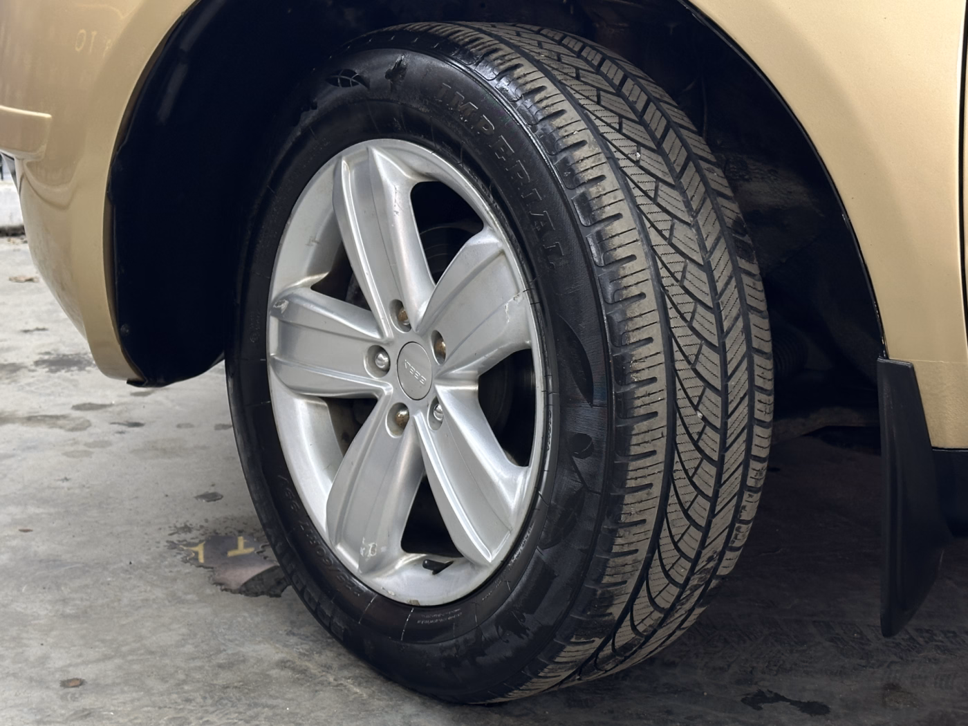 Geely Emgrand X7 фото 29