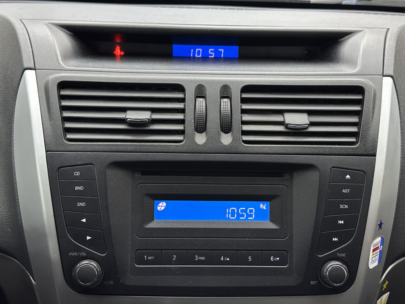 Geely Emgrand X7 фото 13