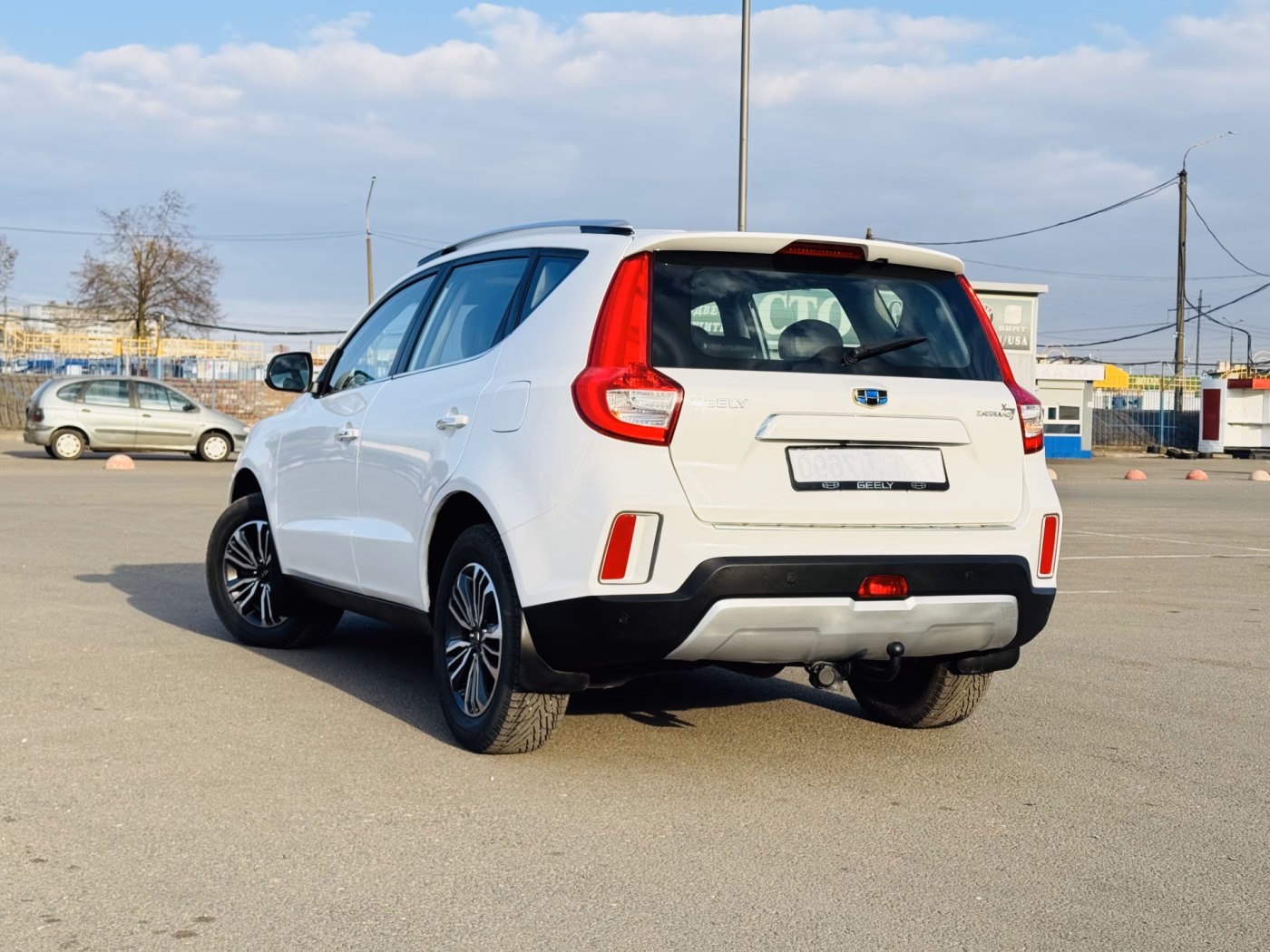 Geely Emgrand X7 фото 3