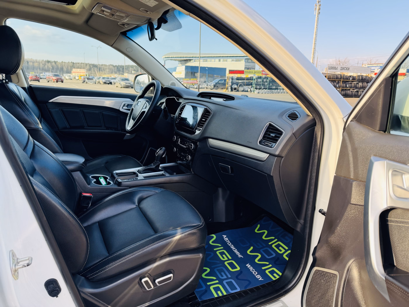Geely Emgrand X7 фото 10