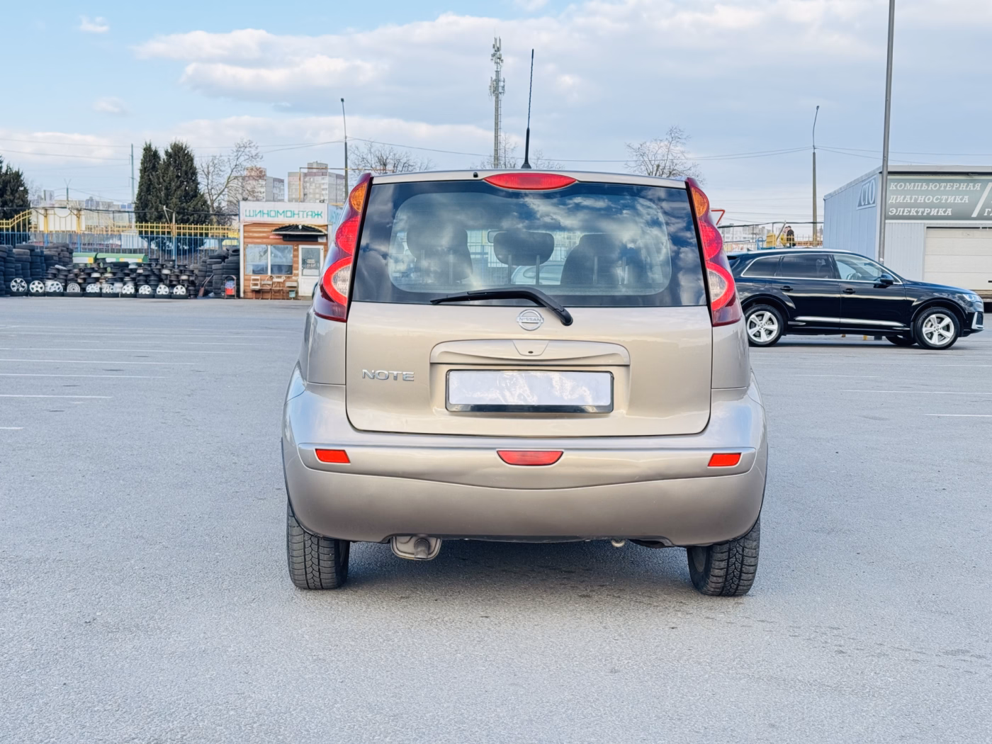Nissan Note фото 6