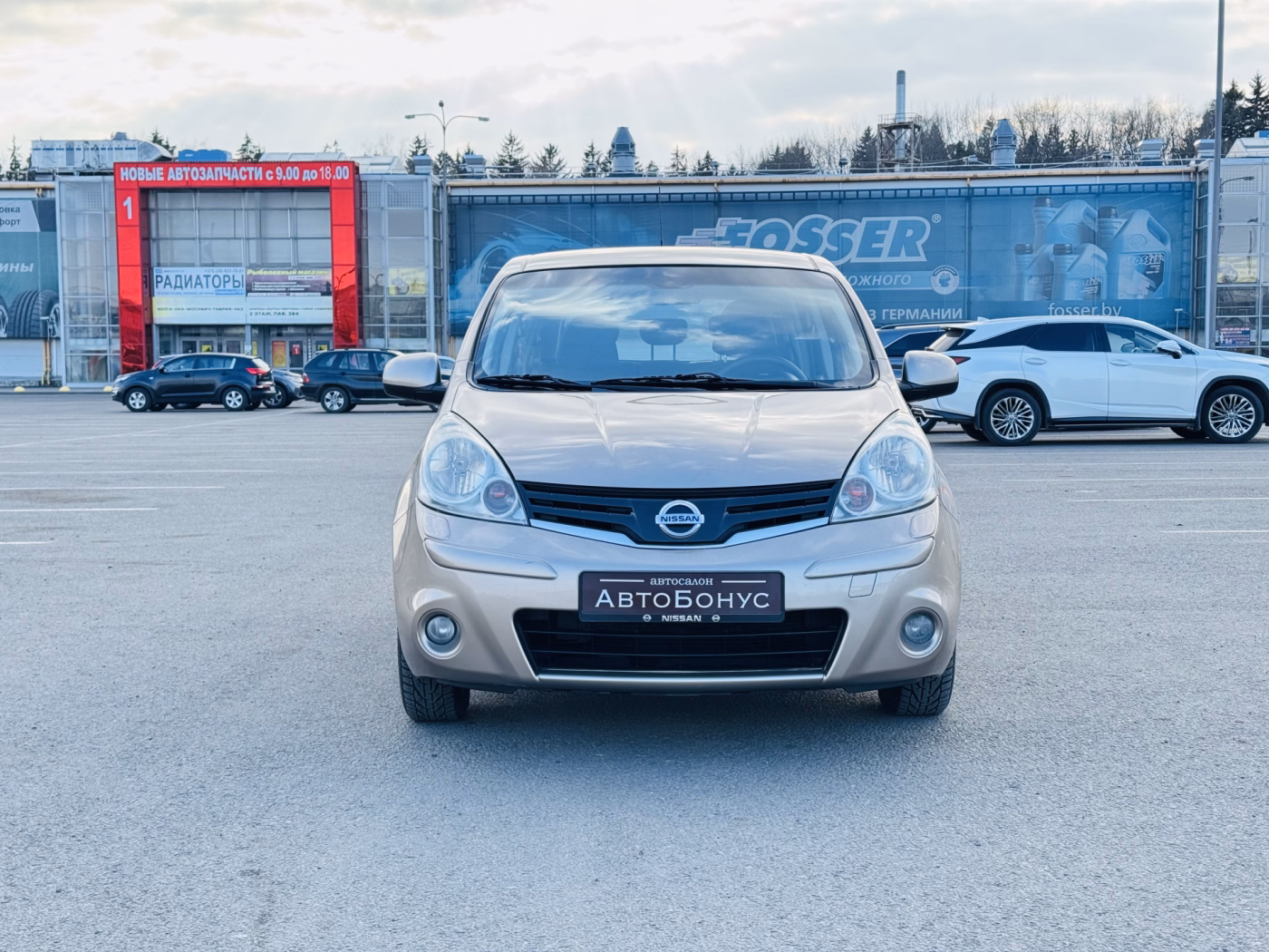 Nissan Note фото 5