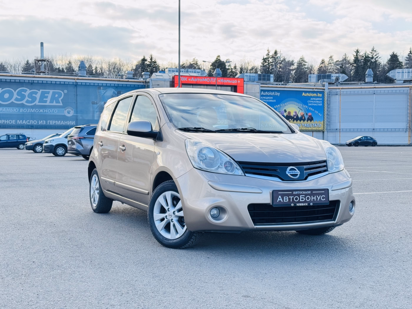 Nissan Note фото 3