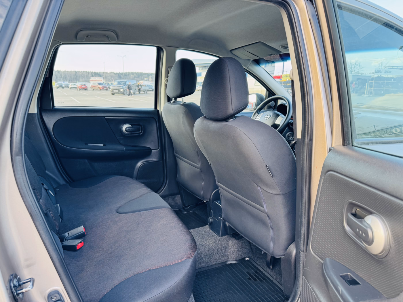 Nissan Note фото 9
