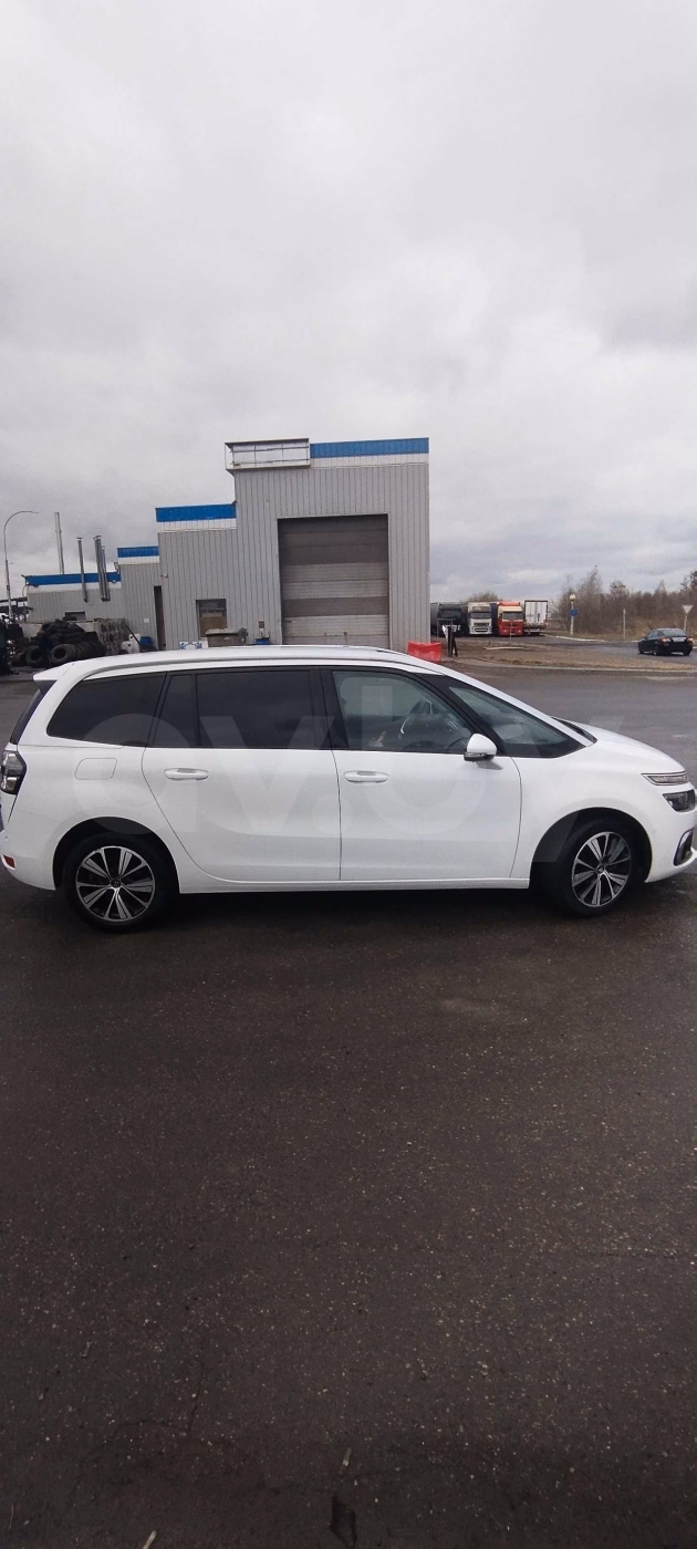 Citroen C4 Grand Spacetourer фото 23