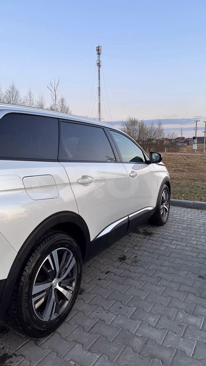 Peugeot 5008 фото 4