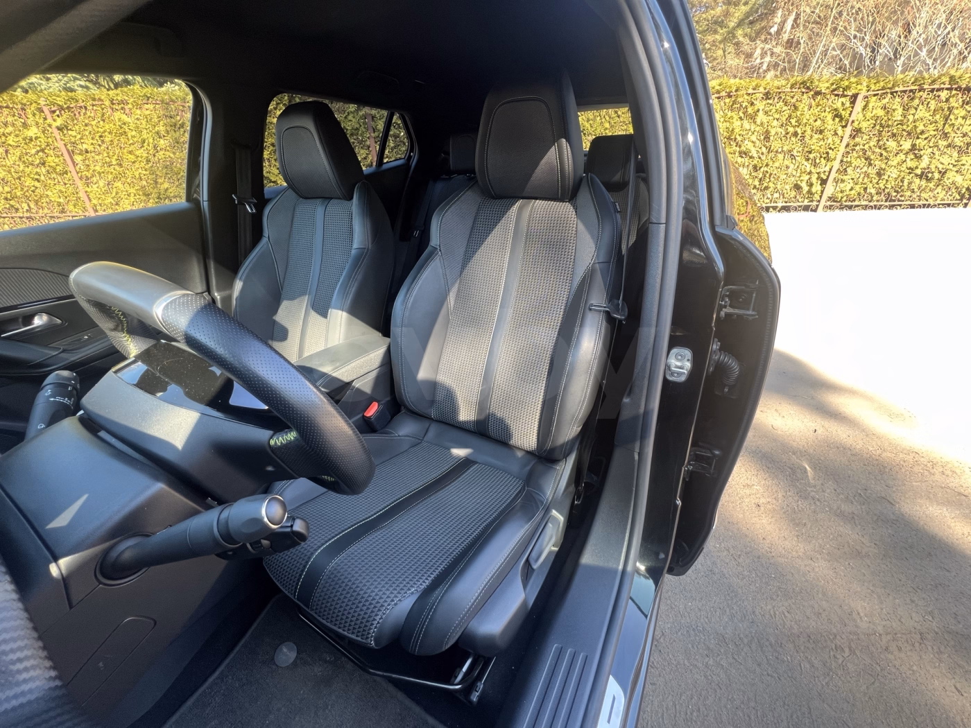 Peugeot 2008 фото 26