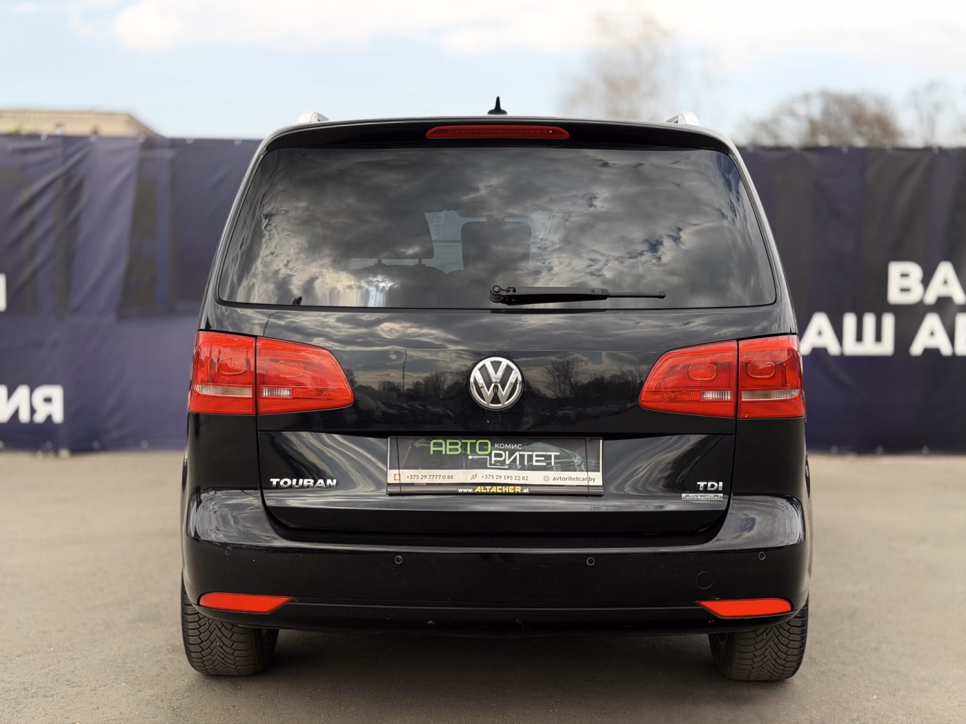 Volkswagen Touran фото 8