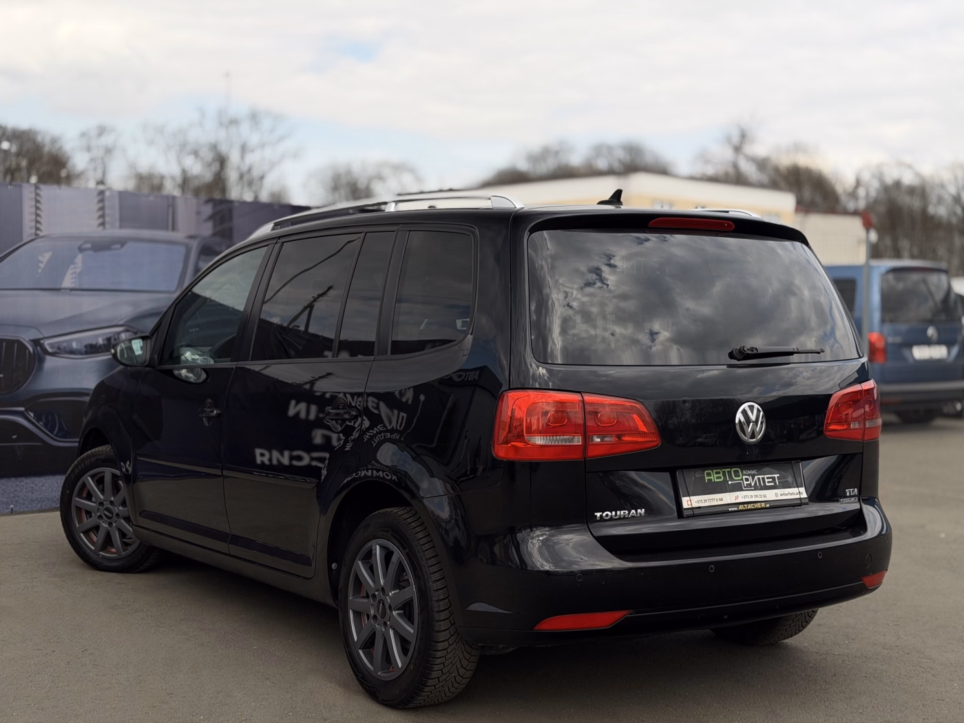 Volkswagen Touran фото 9