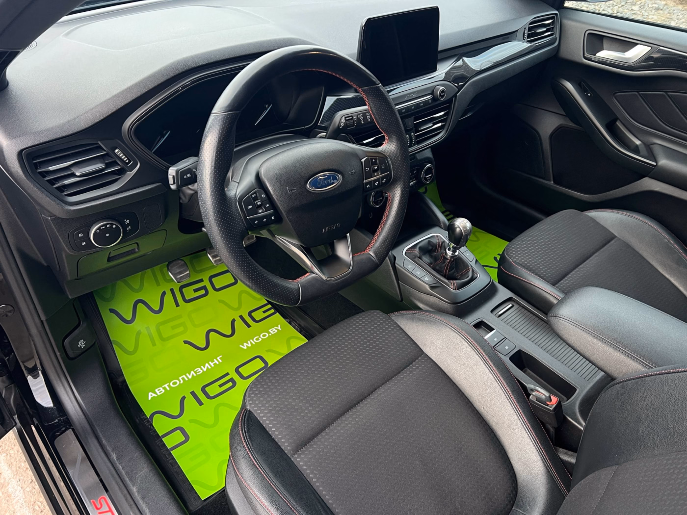 Ford Focus фото 10