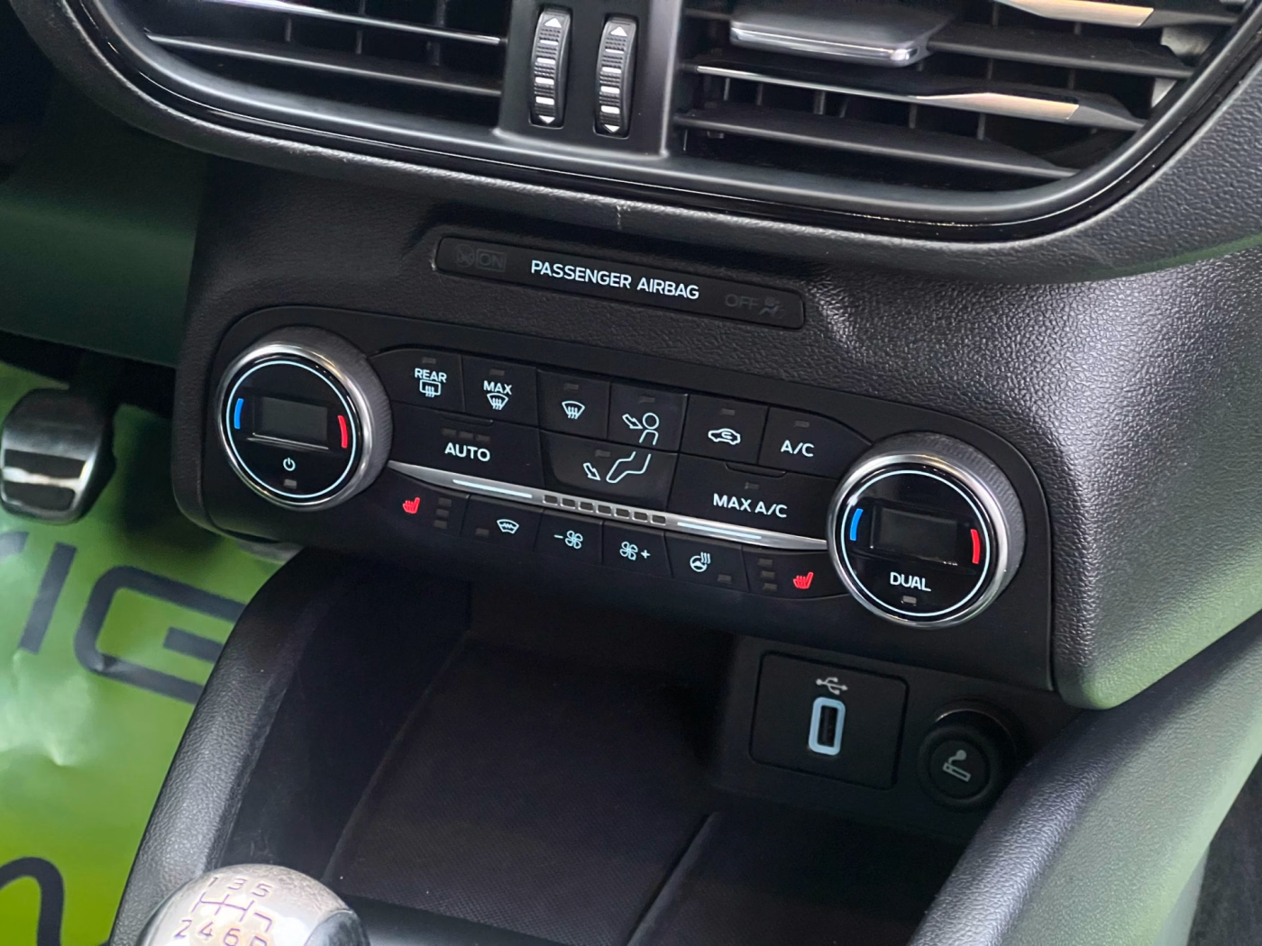 Ford Focus фото 17