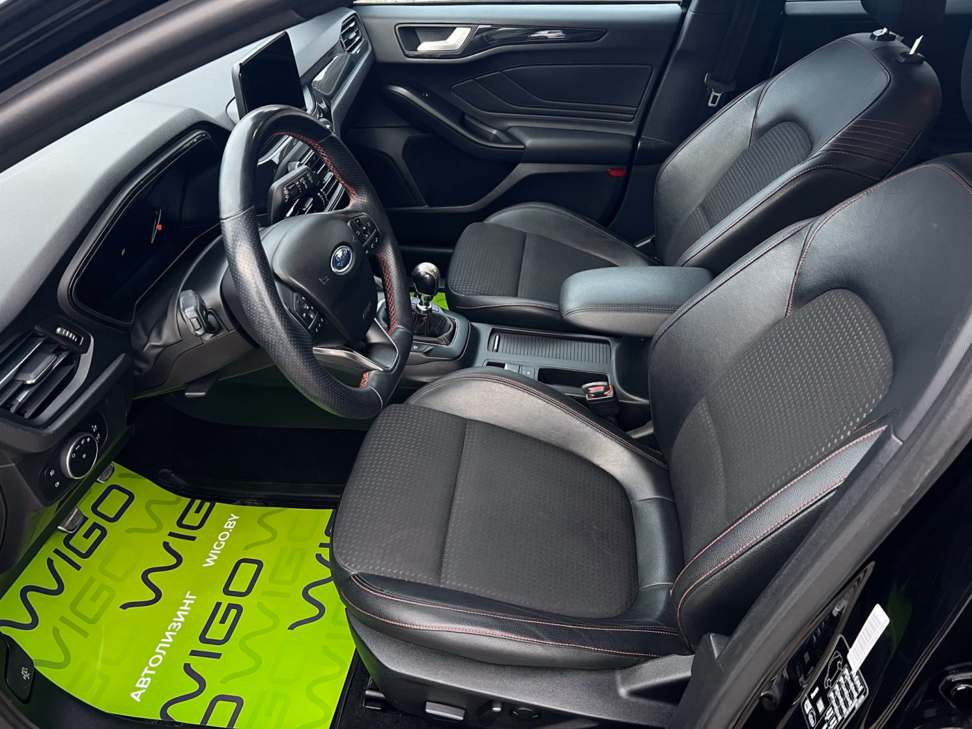 Ford Focus фото 11
