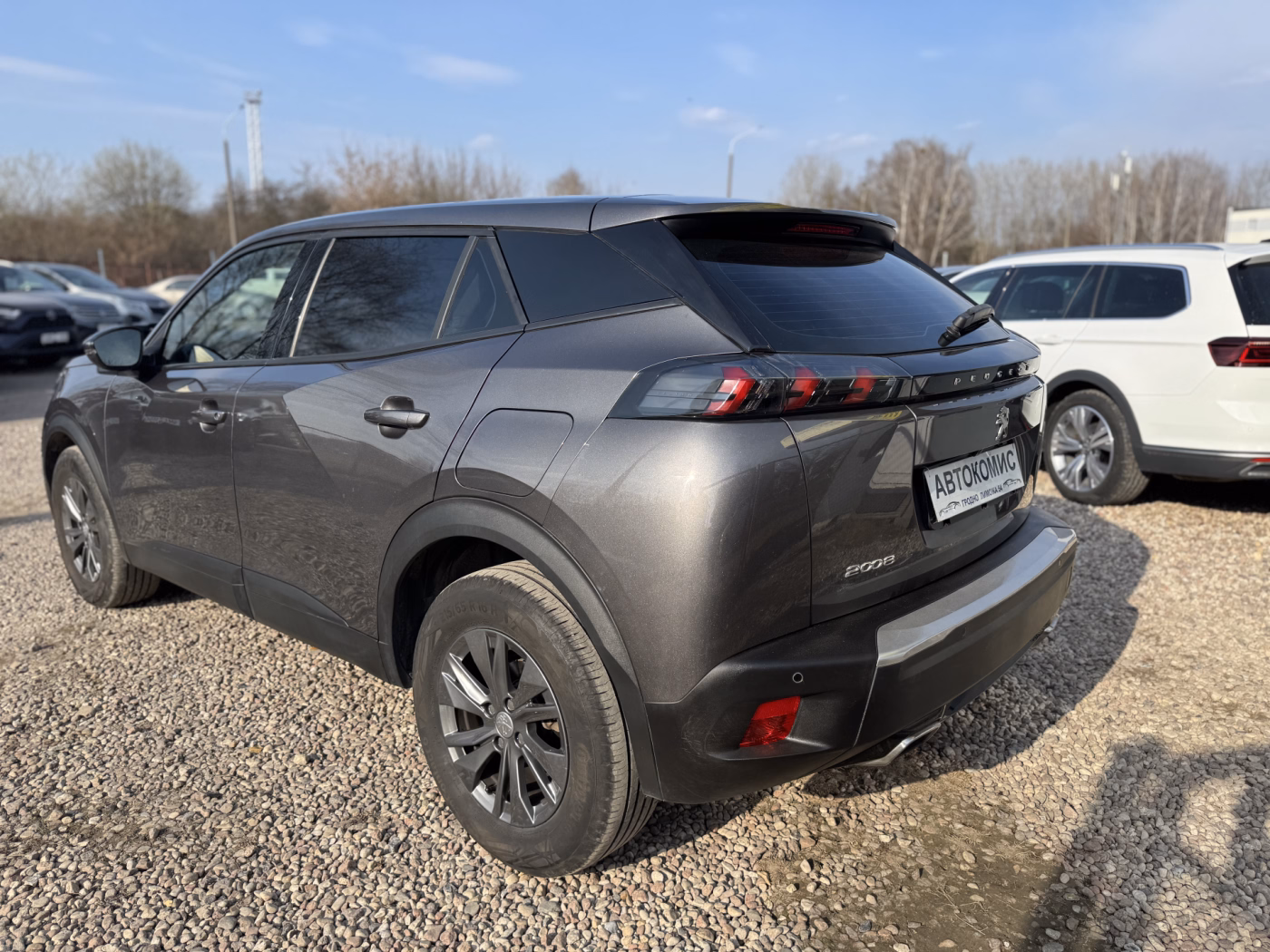 Peugeot 2008 фото 3