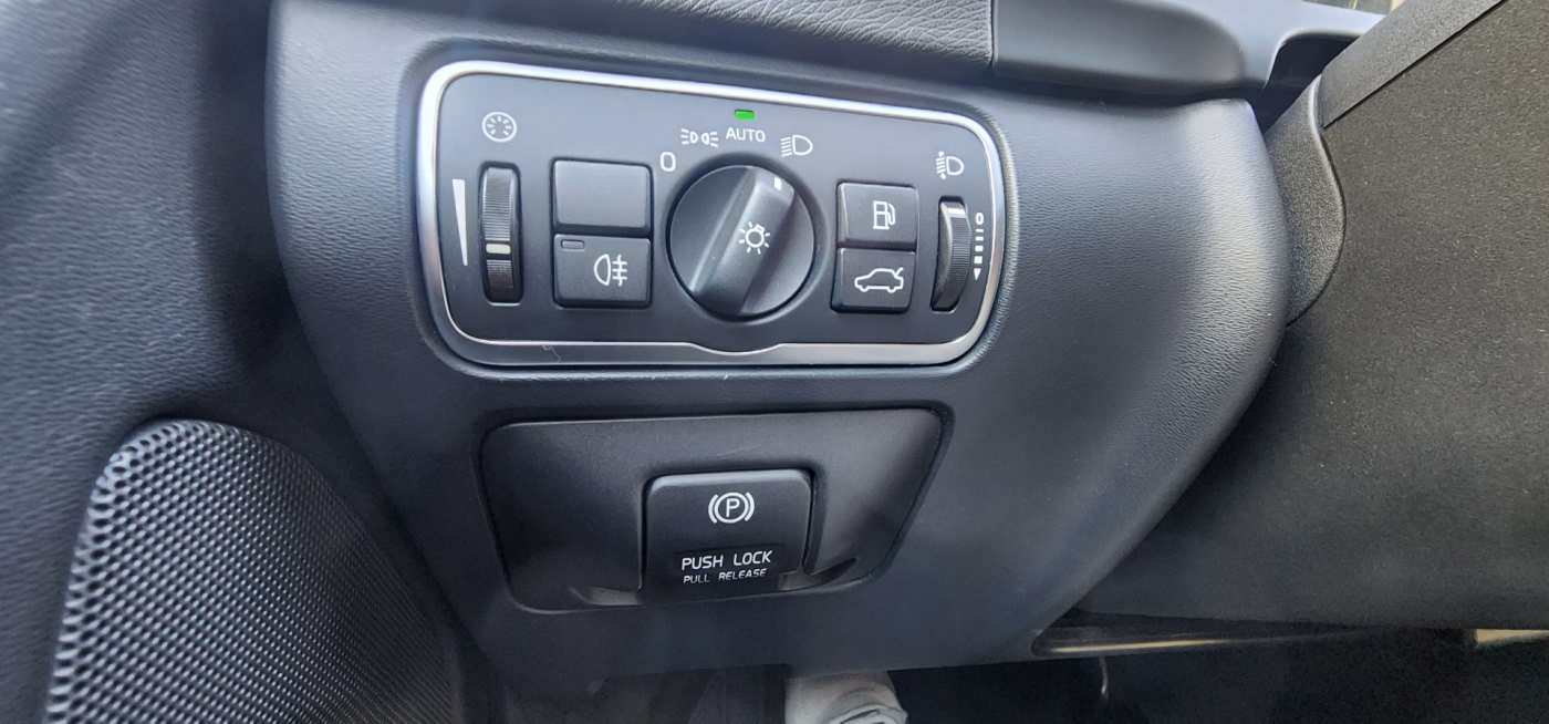 Volvo V60 фото 14
