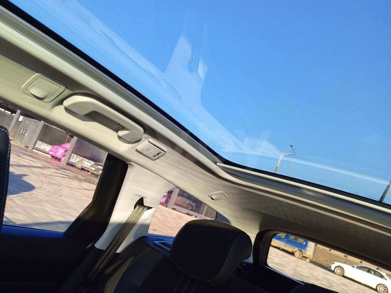 Peugeot 308 фото 12