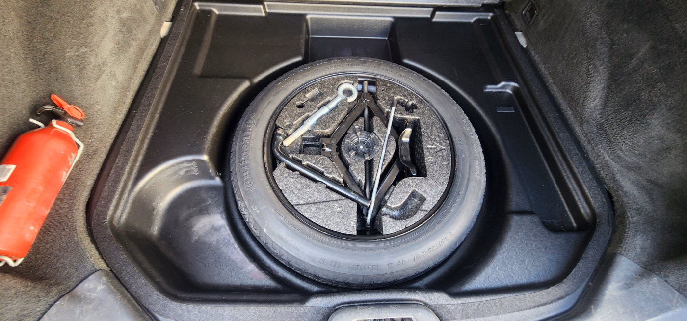 Volvo V60 фото 9