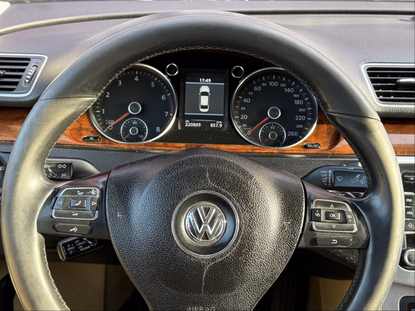 Volkswagen Passat фото 12