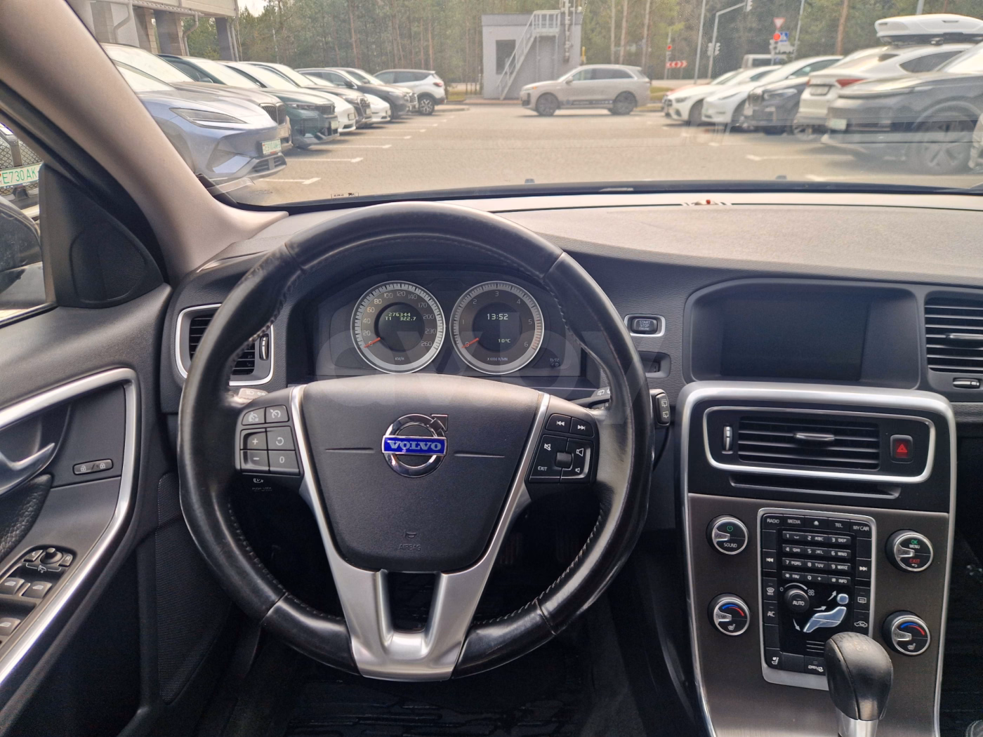 Volvo V60 фото 9