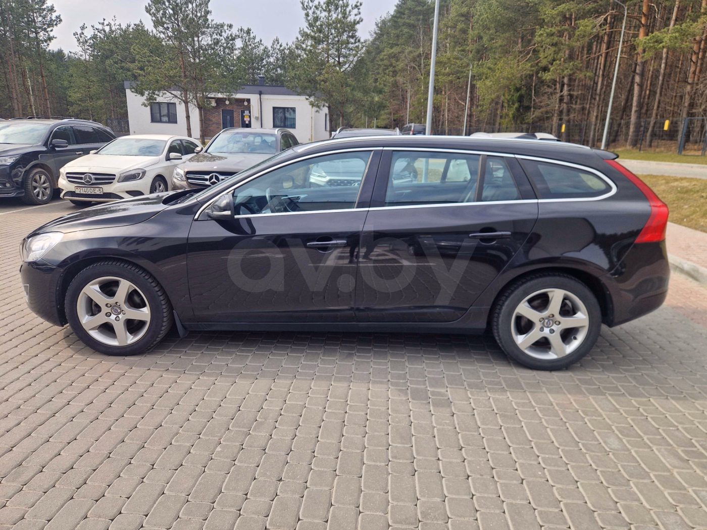 Volvo V60 фото 4