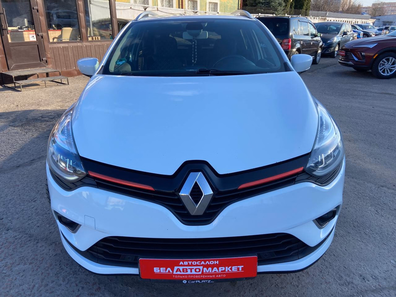 Renault Clio фото 2