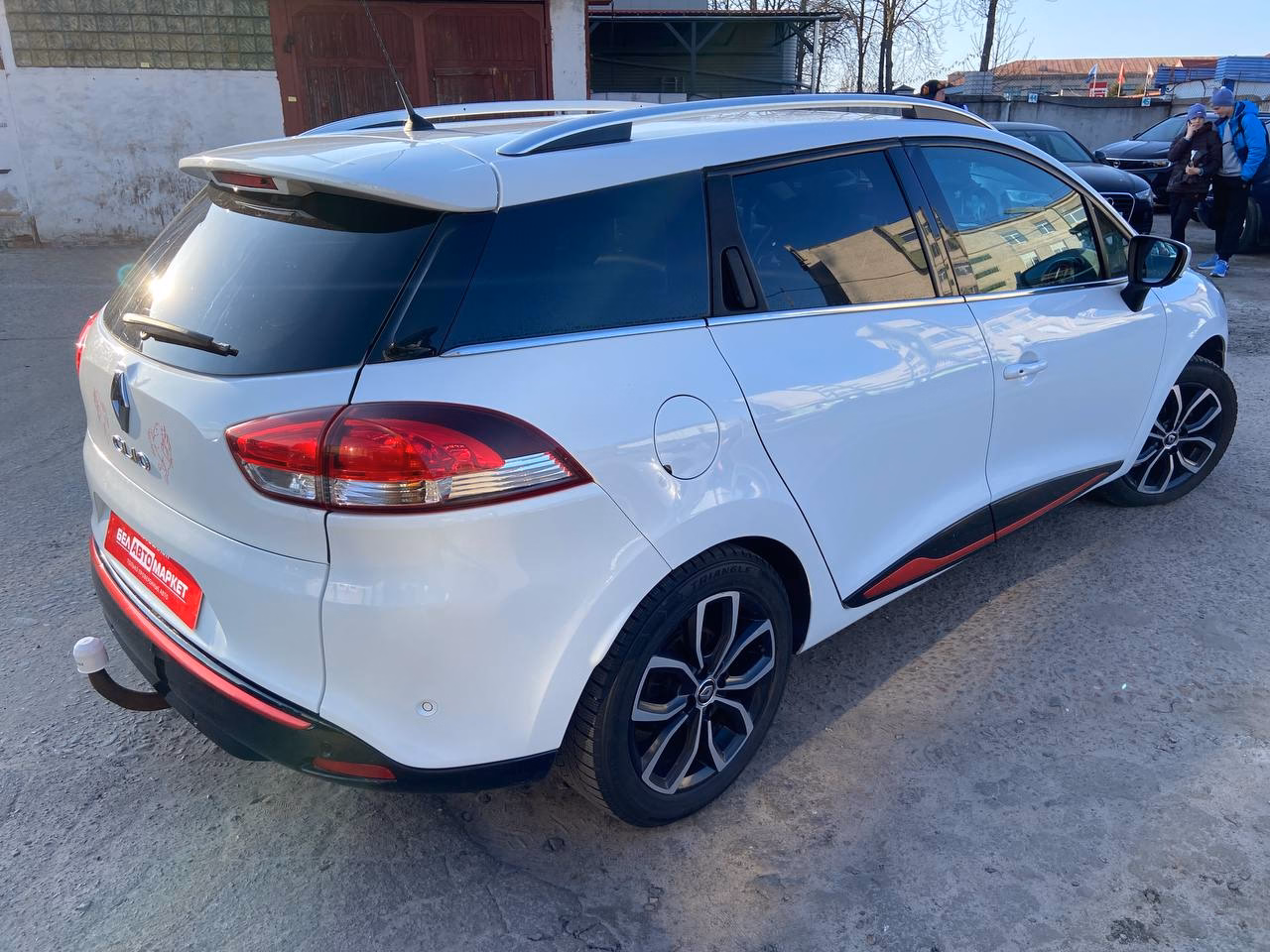 Renault Clio фото 5