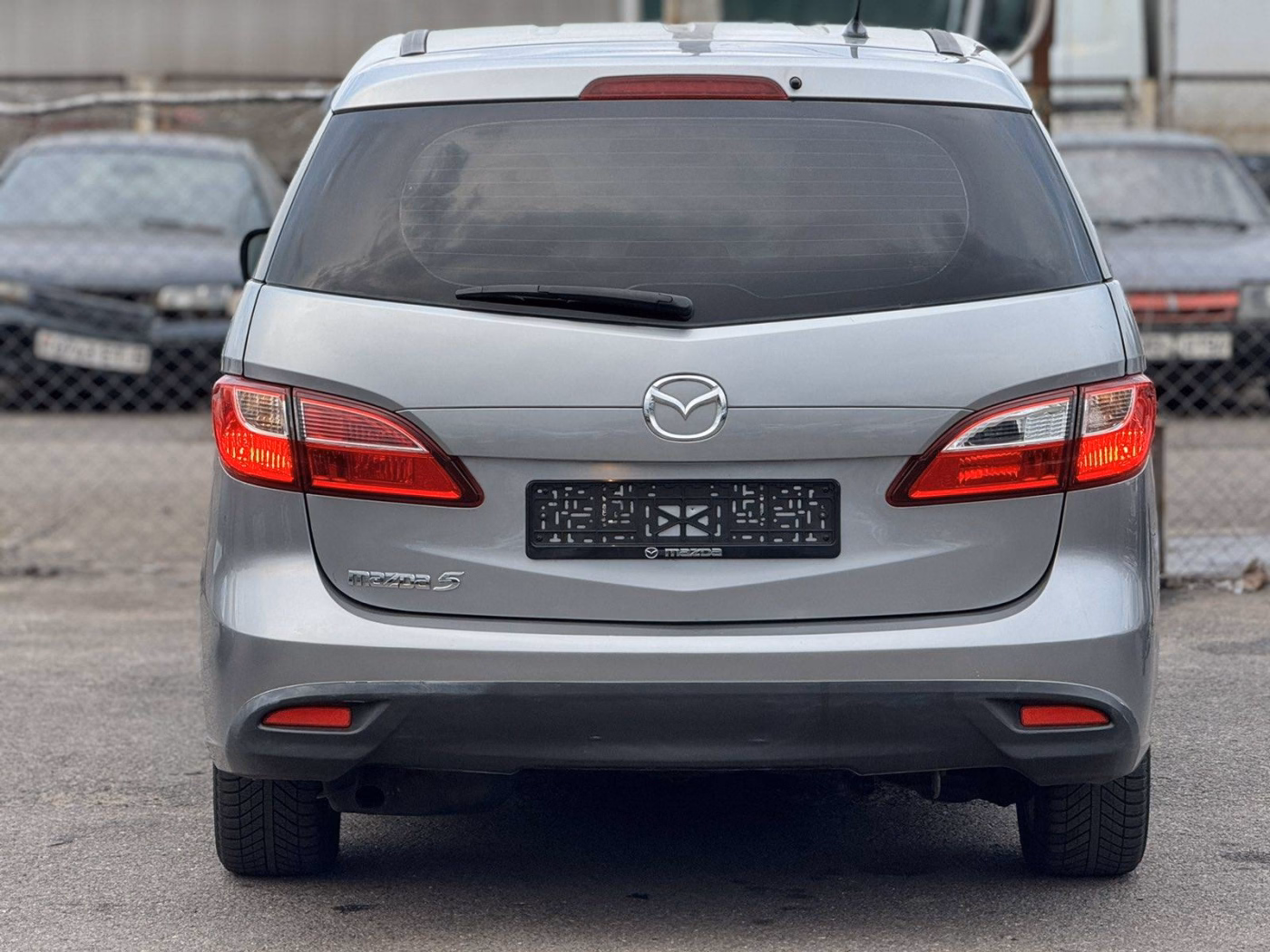 Mazda 5 фото 5