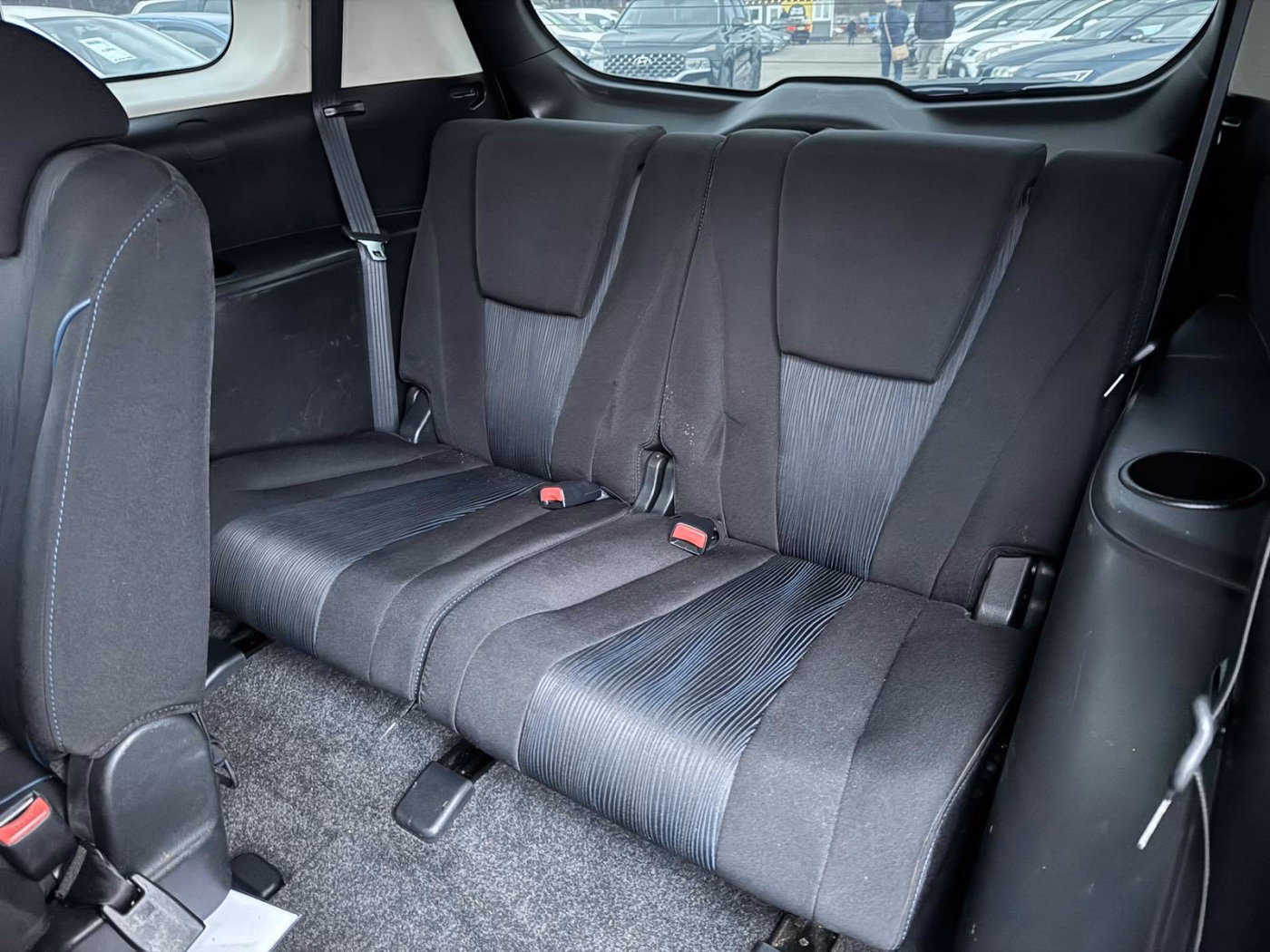 Mazda 5 фото 19