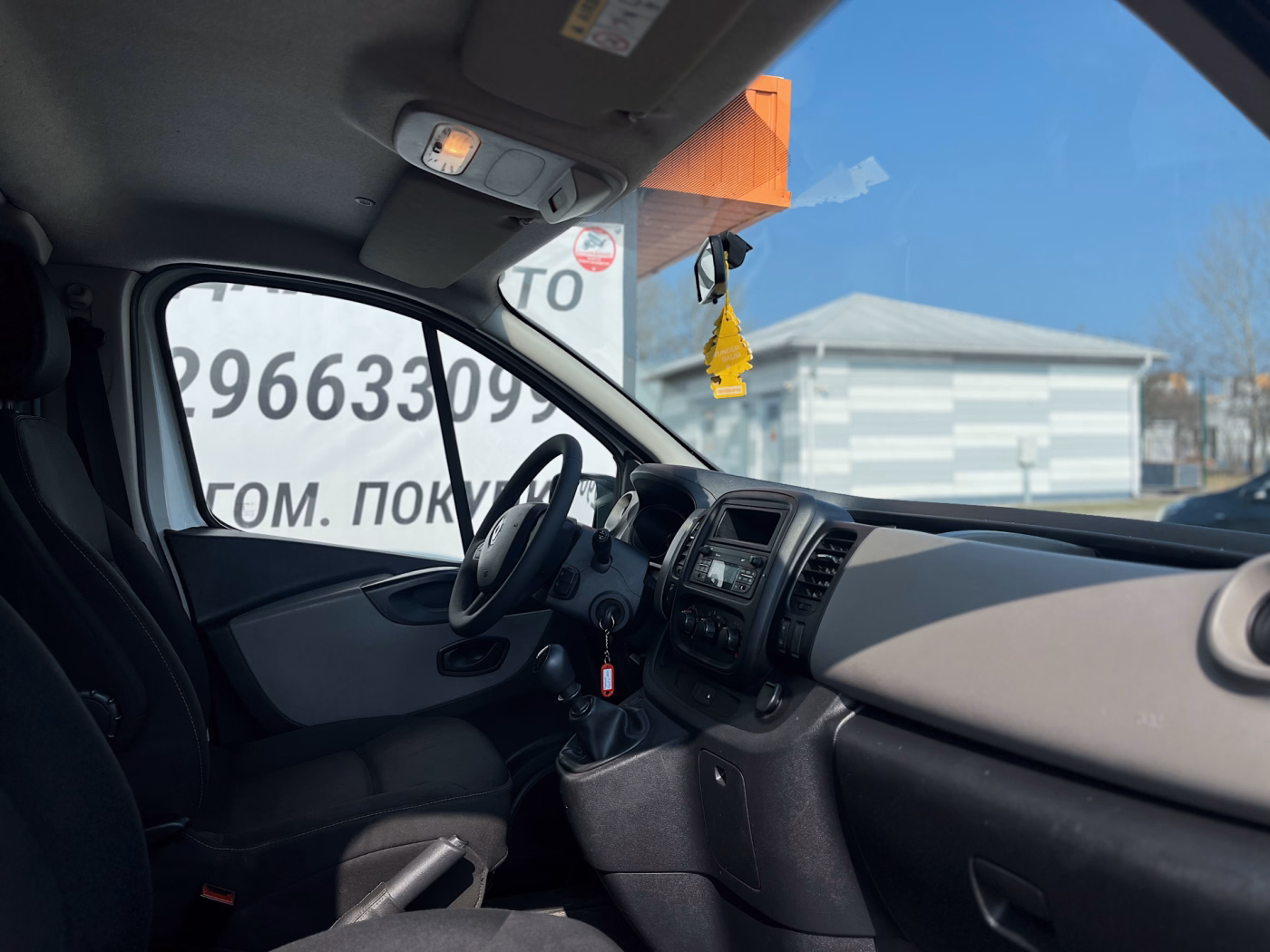Renault Trafic фото 11