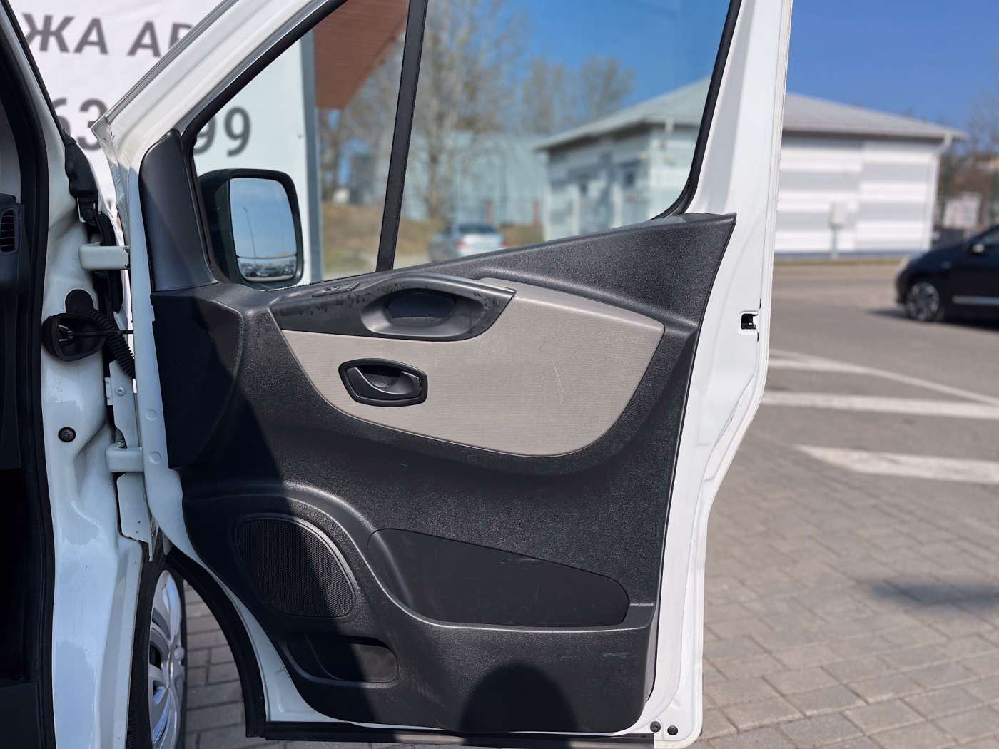 Renault Trafic фото 12